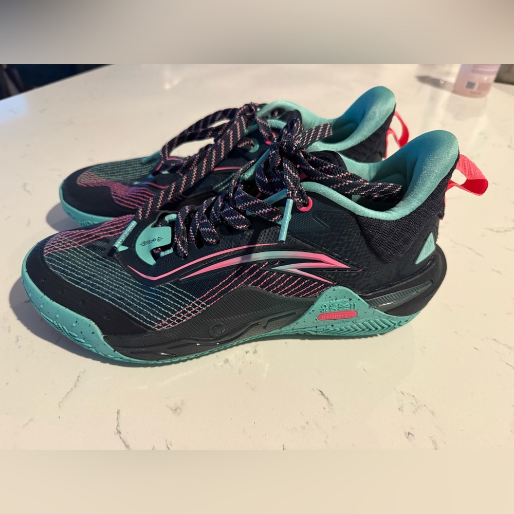 Men's Black and Teal Athletic Shoes - Picture 9 of 9
